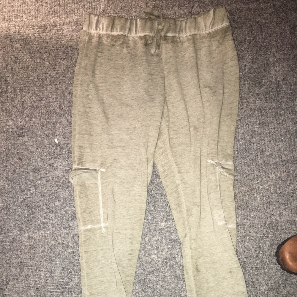 Joggers - Picture 2 of 4